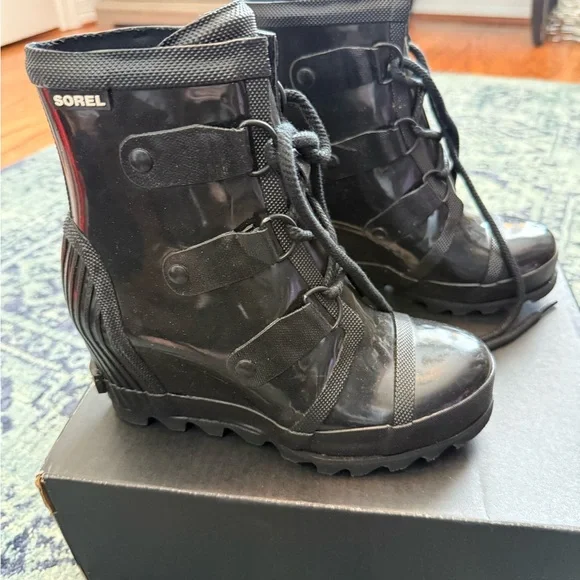 Women's Sorel Rain Wedge - Gloss - Picture 3 of 9